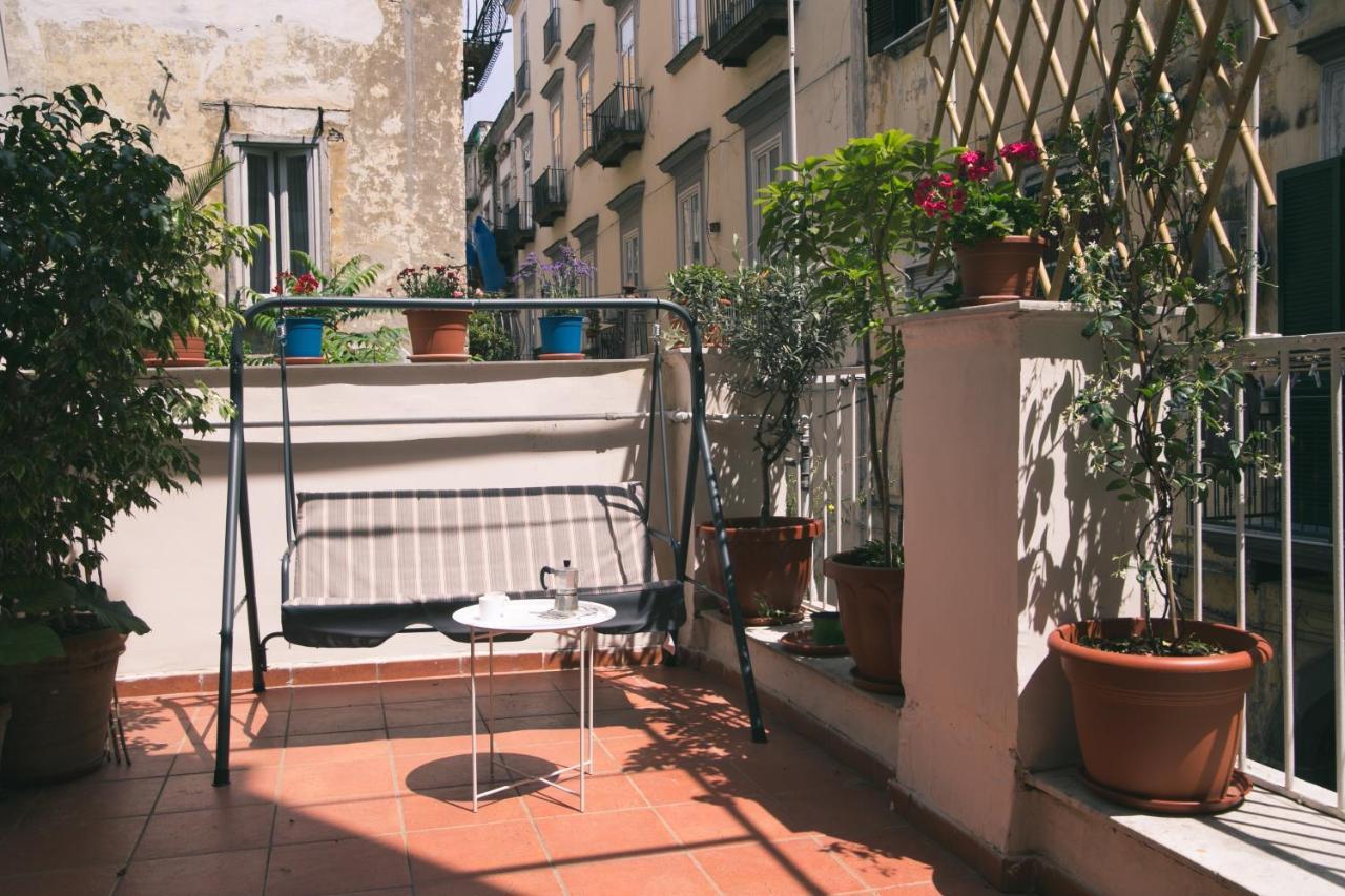 Ferienwohnung La Casa Del Nespolo, 2 Terrazzi E 2 Bagni In Centro Neapel Exterior foto