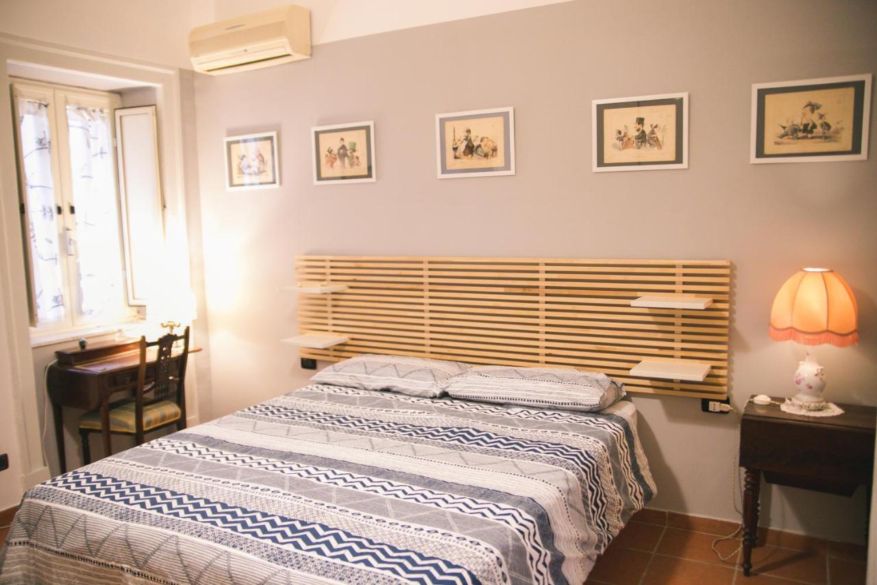 Ferienwohnung La Casa Del Nespolo, 2 Terrazzi E 2 Bagni In Centro Neapel Exterior foto