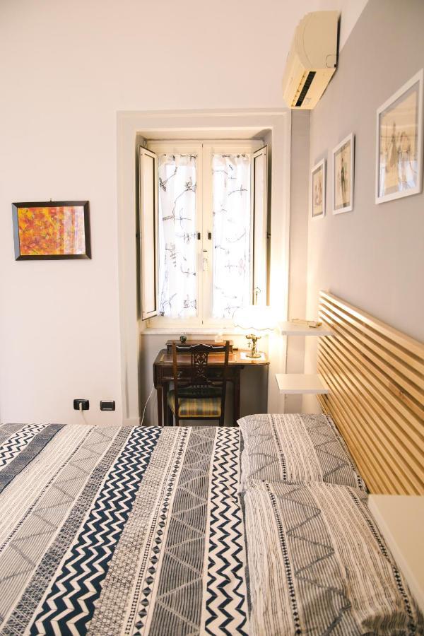 Ferienwohnung La Casa Del Nespolo, 2 Terrazzi E 2 Bagni In Centro Neapel Exterior foto
