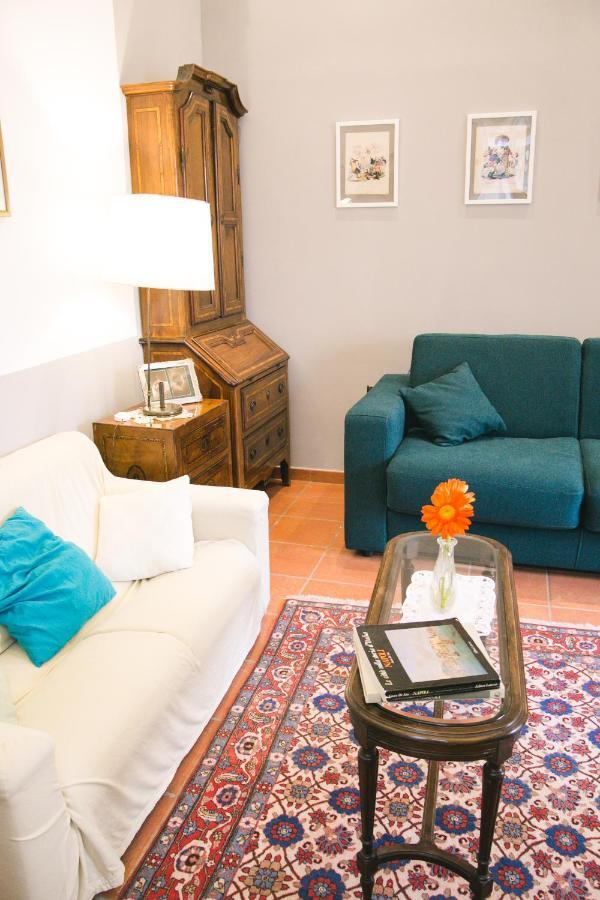 Ferienwohnung La Casa Del Nespolo, 2 Terrazzi E 2 Bagni In Centro Neapel Exterior foto