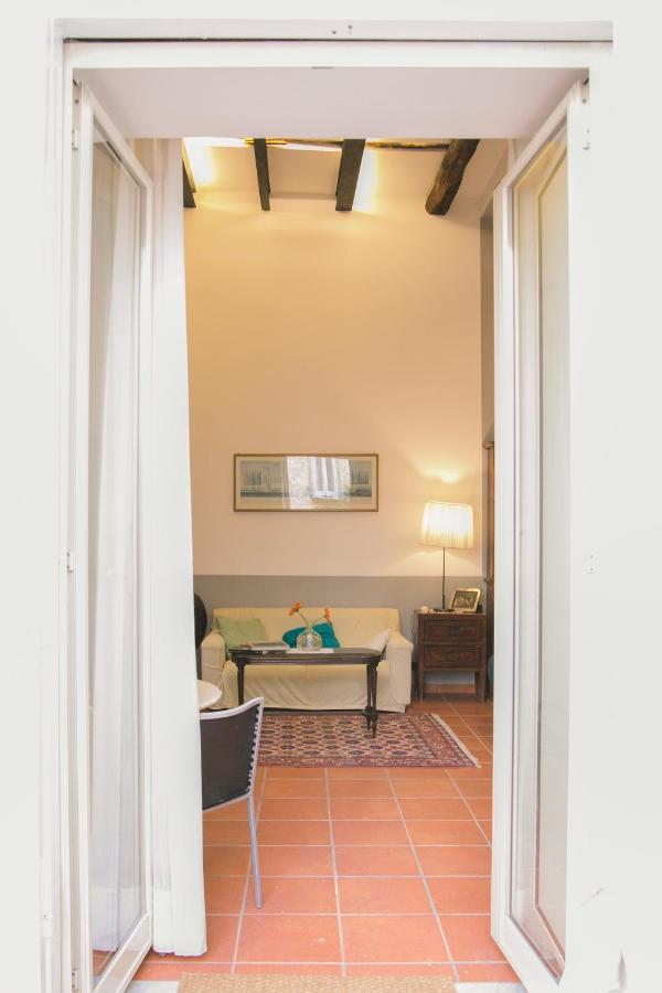 Ferienwohnung La Casa Del Nespolo, 2 Terrazzi E 2 Bagni In Centro Neapel Exterior foto