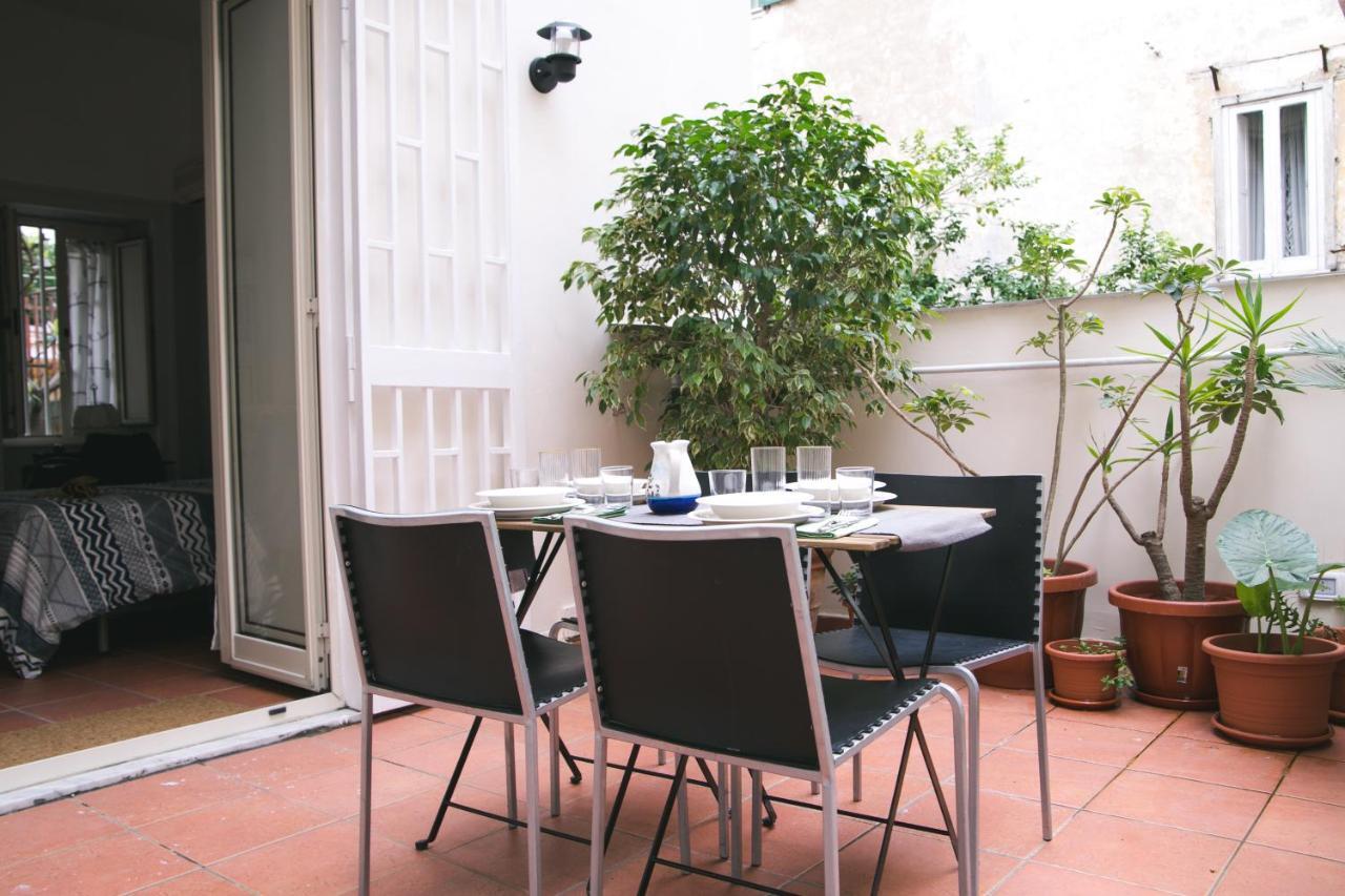 Ferienwohnung La Casa Del Nespolo, 2 Terrazzi E 2 Bagni In Centro Neapel Exterior foto